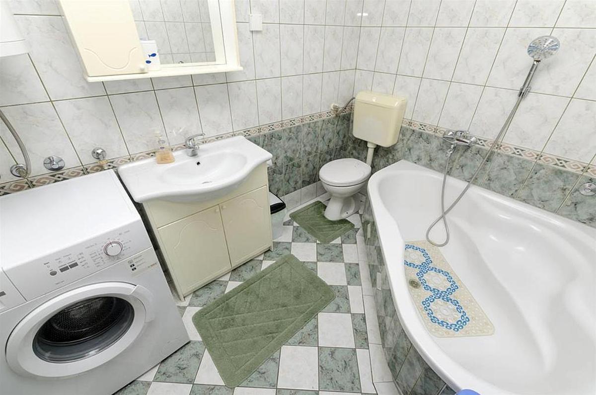 Apartments By The Sea Baska Voda, Makarska - 12714 מראה חיצוני תמונה